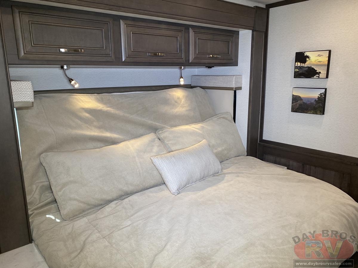 2024 Entegra Coach Accolade XL Motorhome