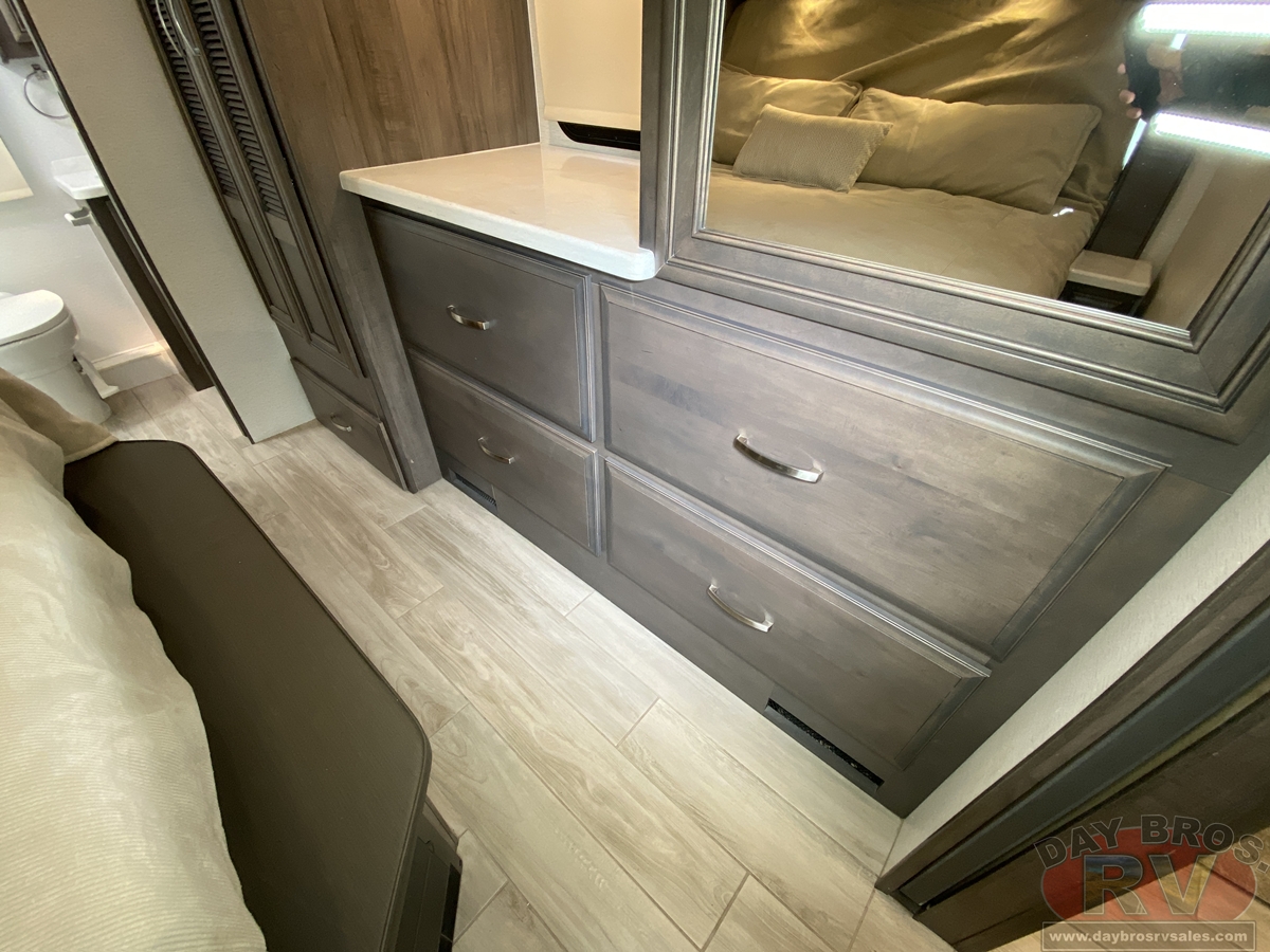 2024 Entegra Coach Accolade XL Motorhome