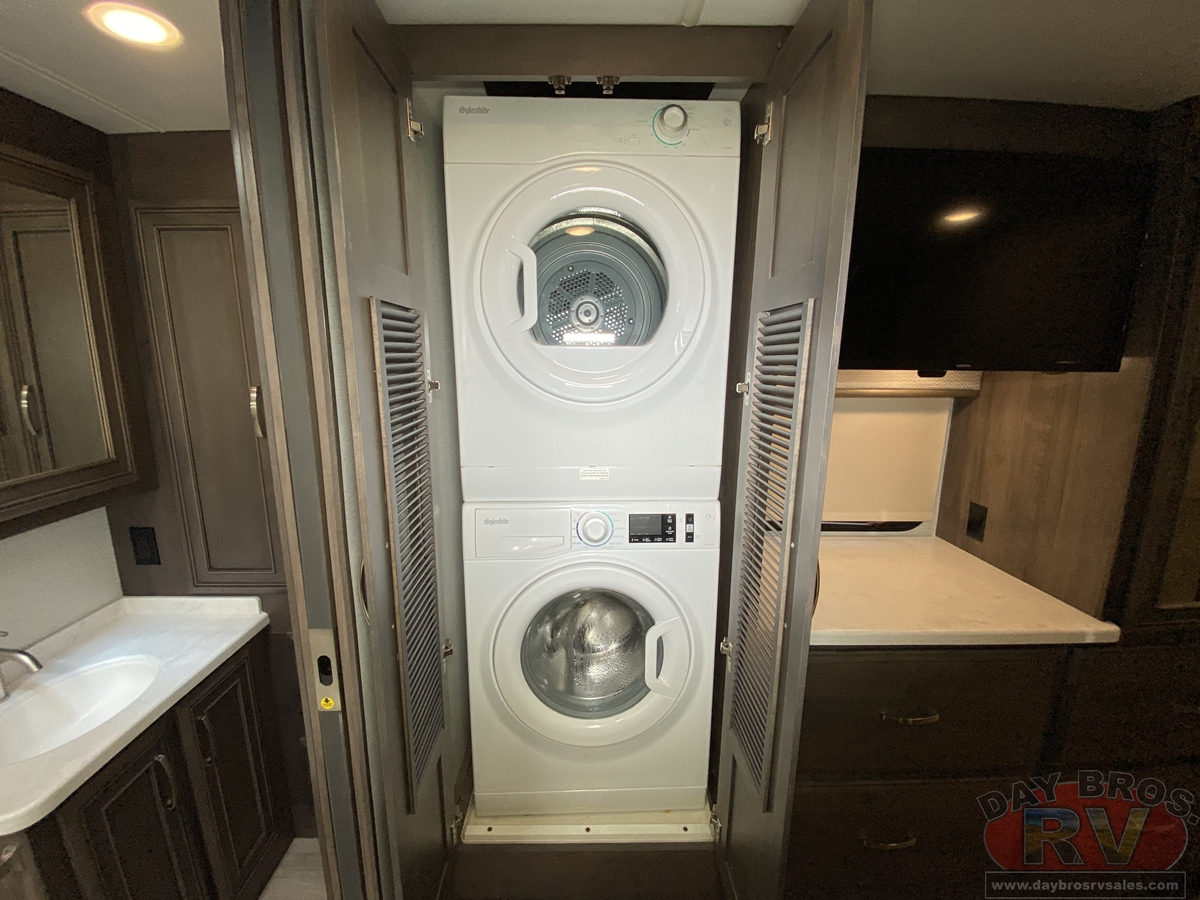 2024 Entegra Coach Accolade XL Motorhome