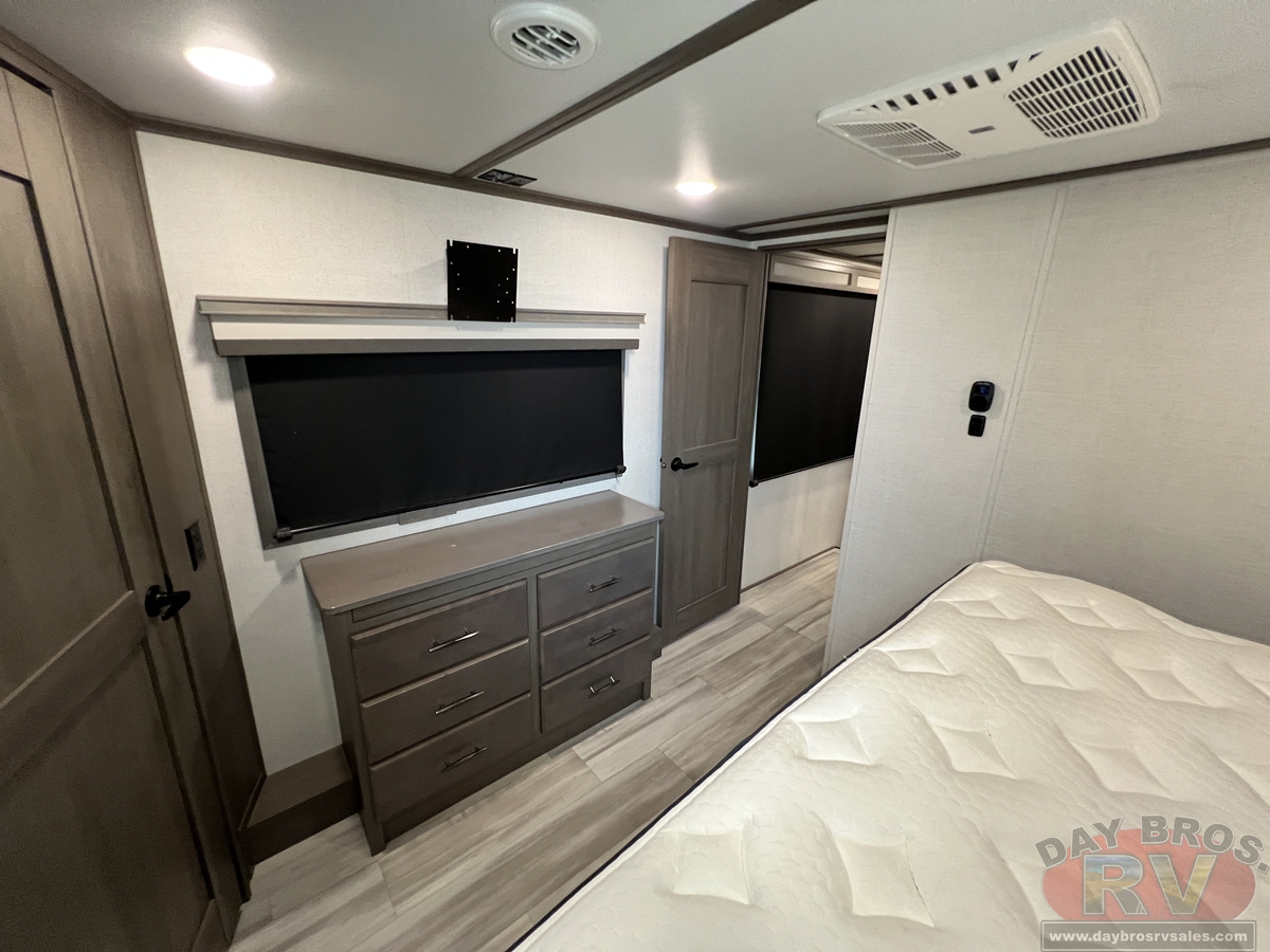2024 Grand Design Solitude 390RK Fifth Wheel