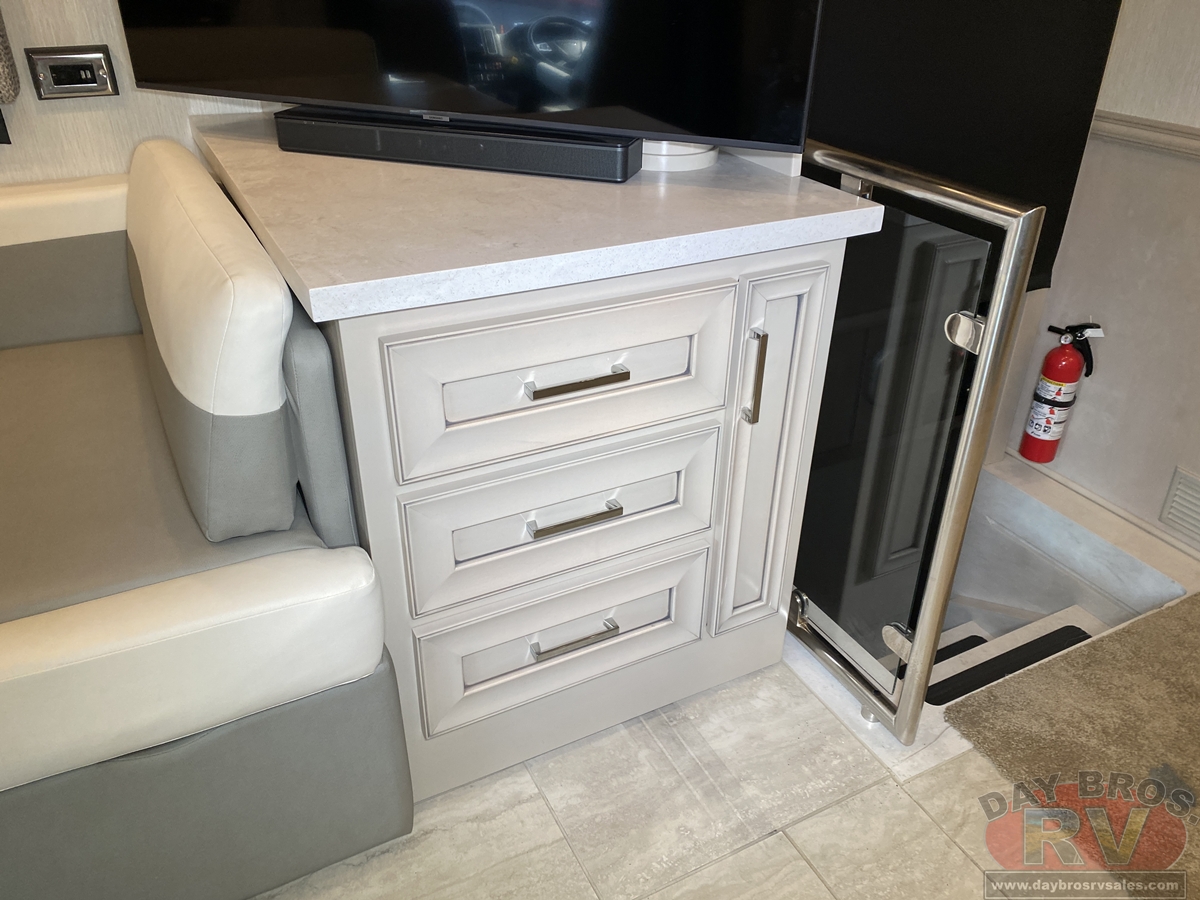 2024 Newmar Super Star Motorhome
