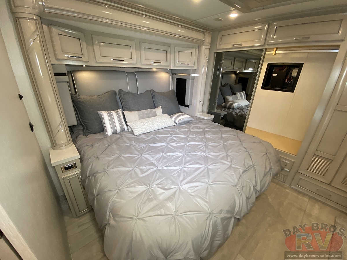 2024 Newmar Super Star Motorhome