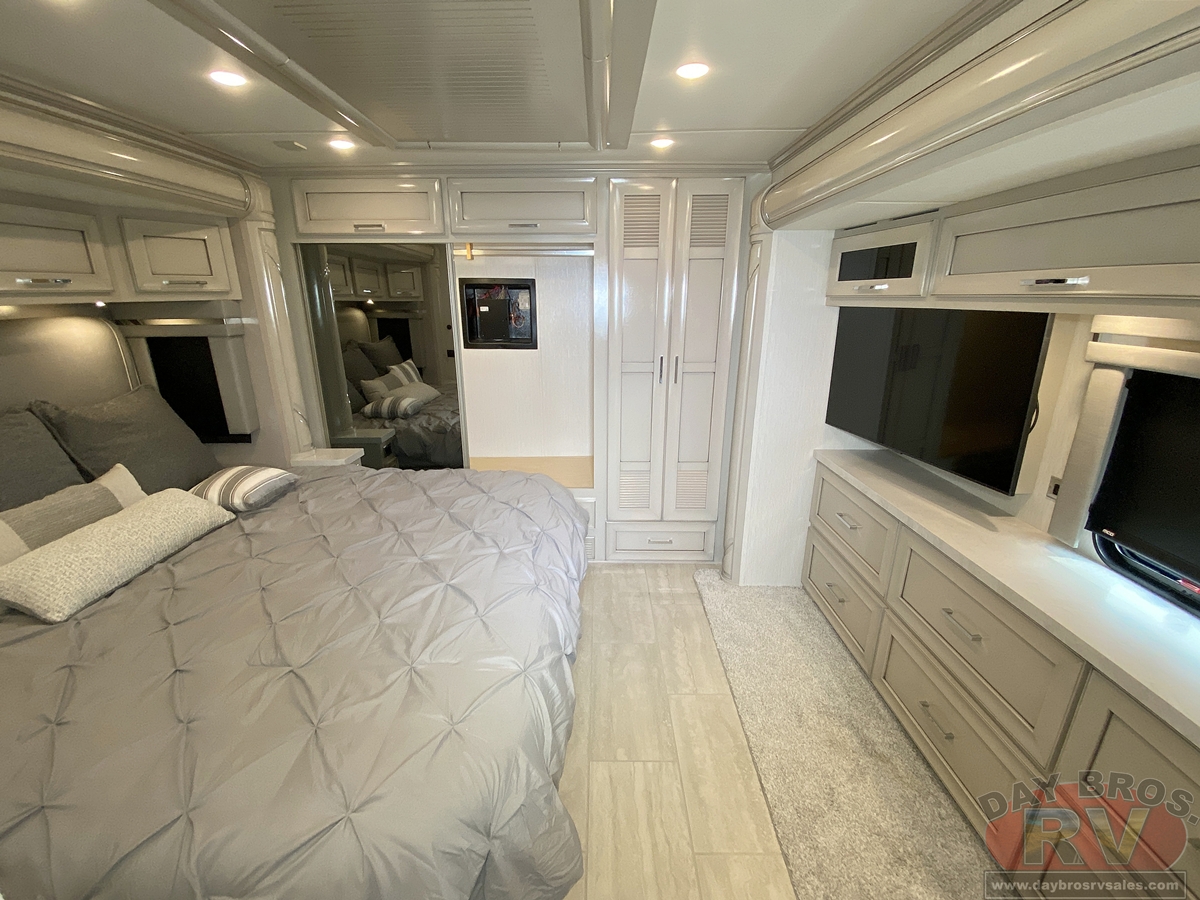 2024 Newmar Super Star Motorhome
