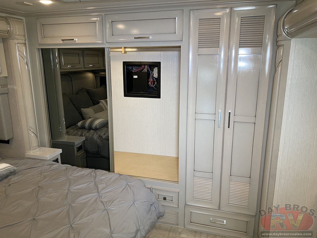 2024 Newmar Super Star Motorhome