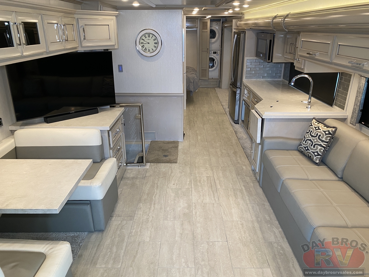 2024 Newmar Super Star Motorhome