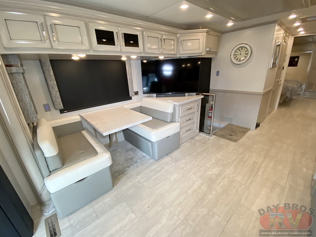 2024 Newmar Super Star Motorhome
