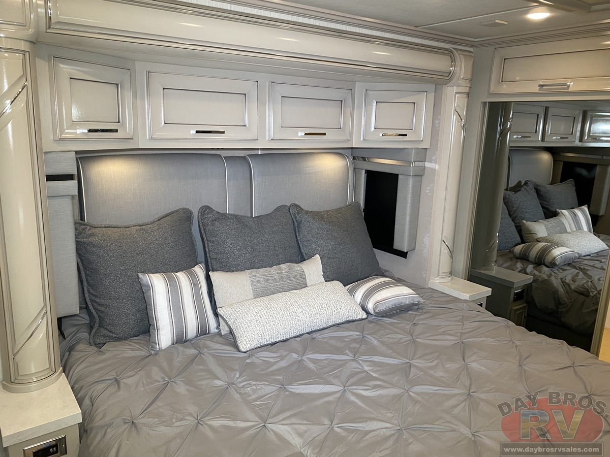 2024 Newmar Super Star Motorhome