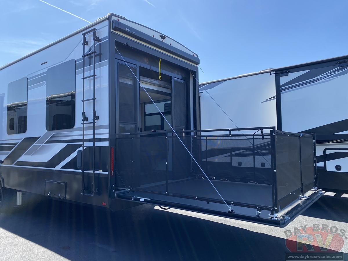 2025 Grand Design Momentum M-Class Toy Hauler Fifth Wheel