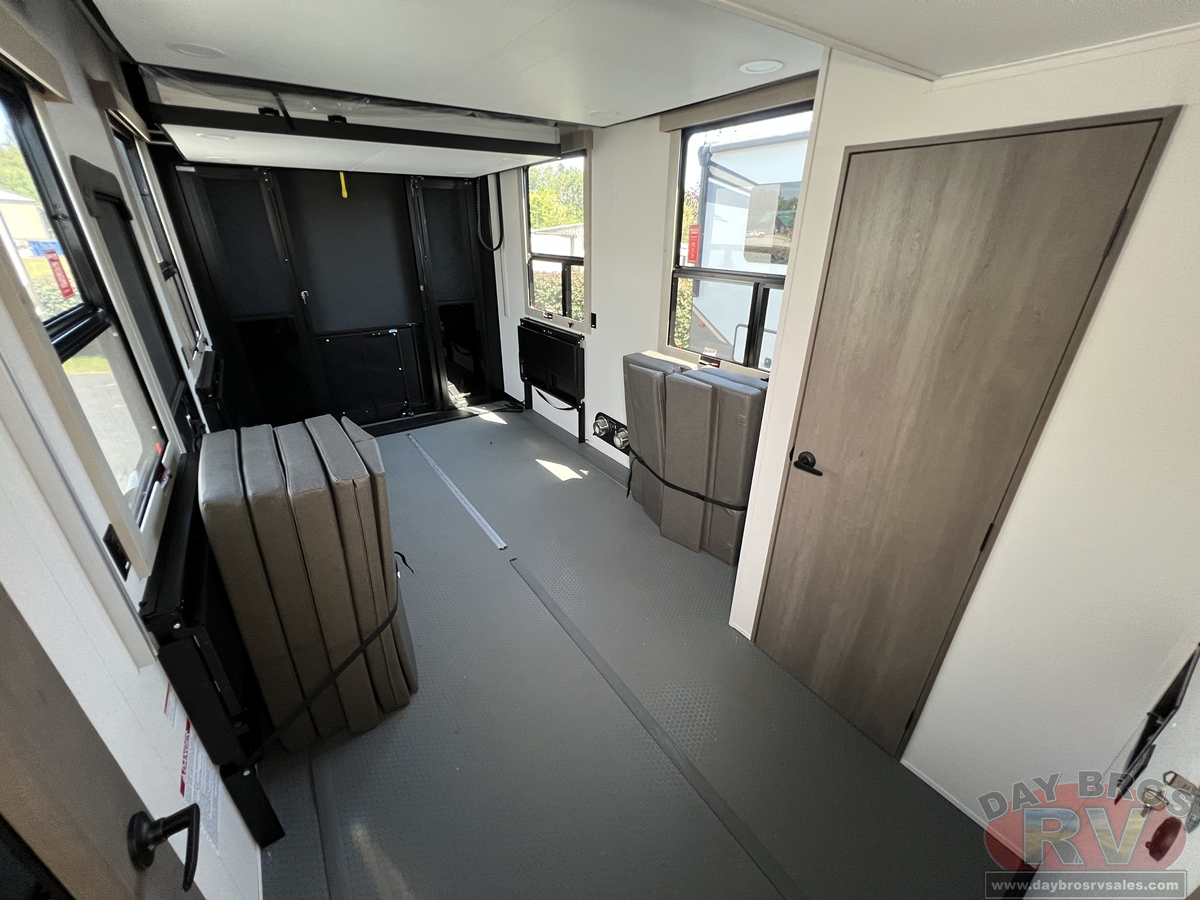 2025 Grand Design Momentum M-Class Toy Hauler Fifth Wheel