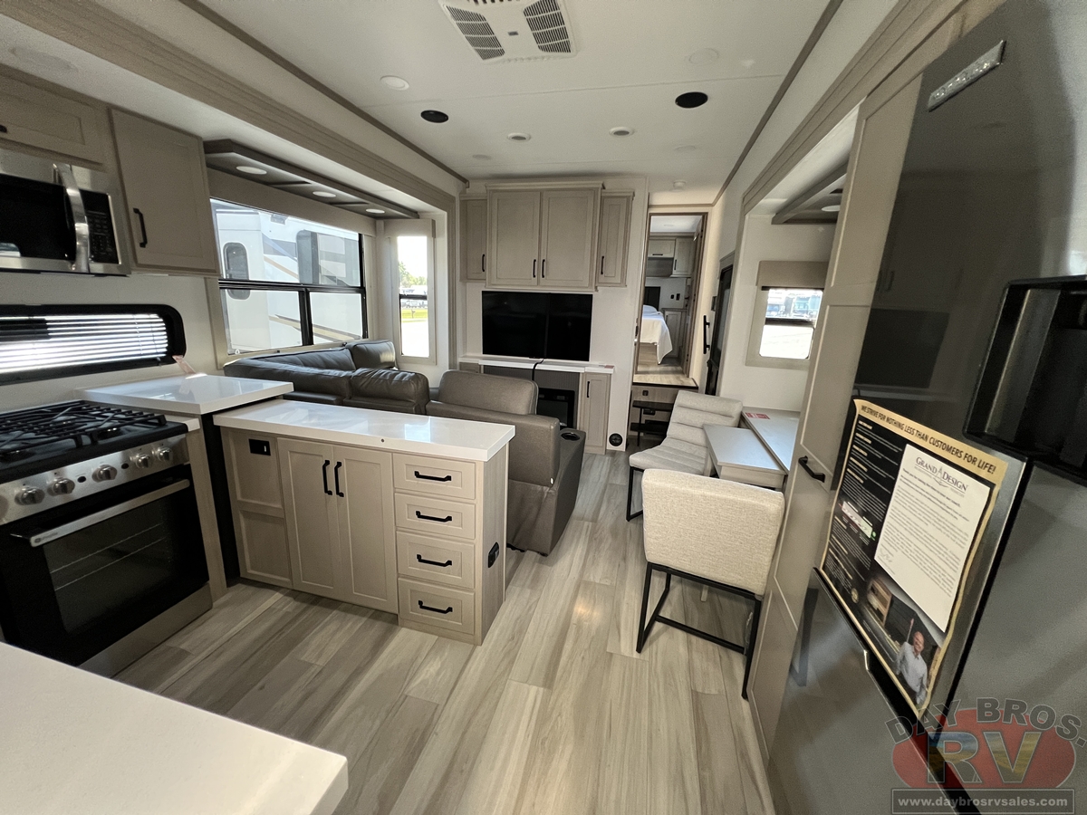 2025 Grand Design Momentum M-Class Toy Hauler Fifth Wheel