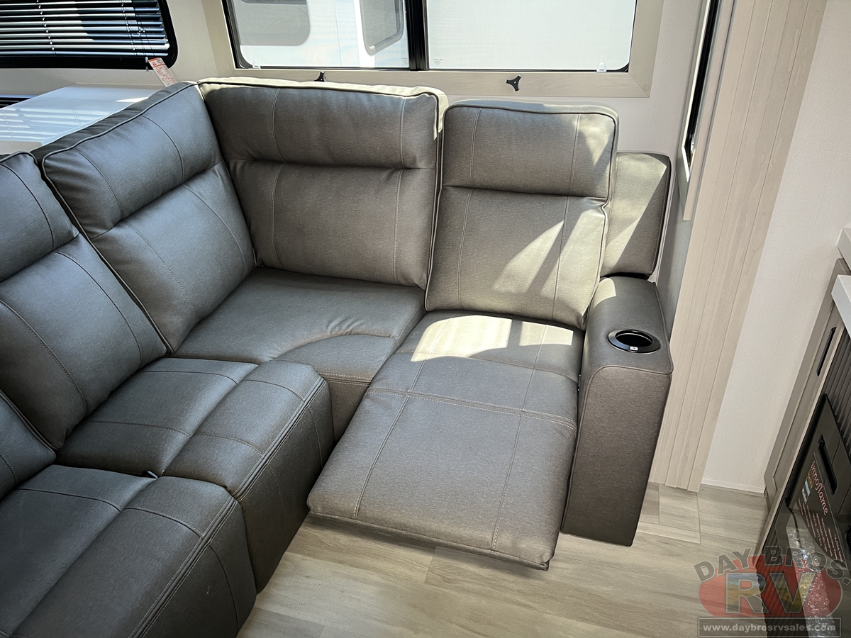 2025 Grand Design Momentum M-Class Toy Hauler Fifth Wheel