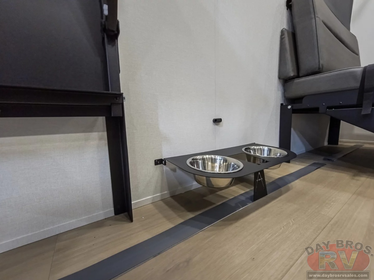 2025 Grand Design Momentum M-Class Toy Hauler Fifth Wheel