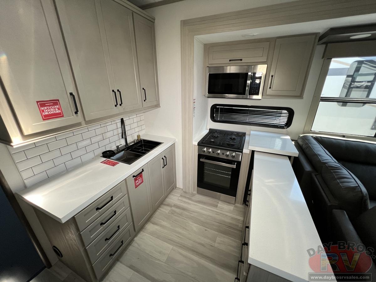 2025 Grand Design Momentum M-Class Toy Hauler Fifth Wheel