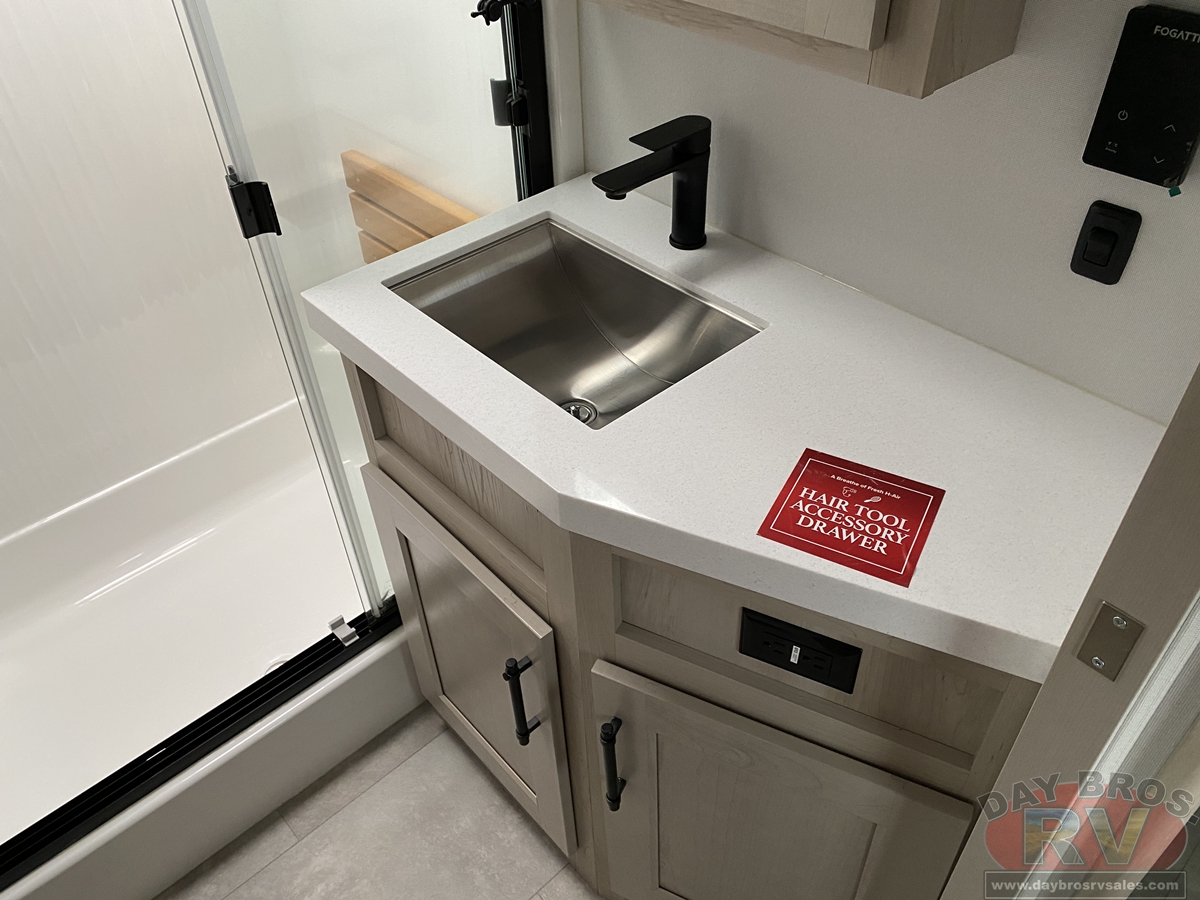 2026 Grand Design Solitude 391DL Fifth Wheel