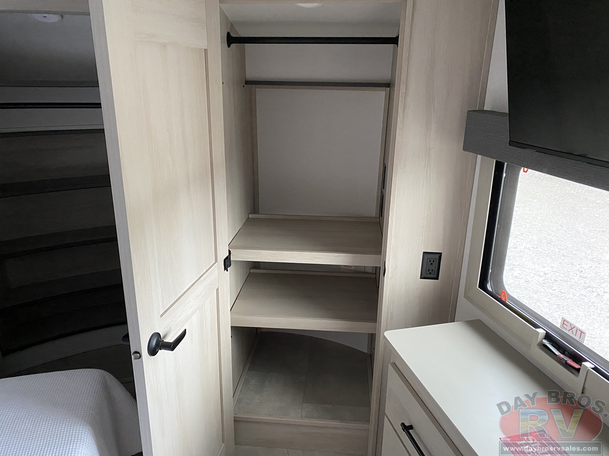 2026 Grand Design Solitude 391DL Fifth Wheel