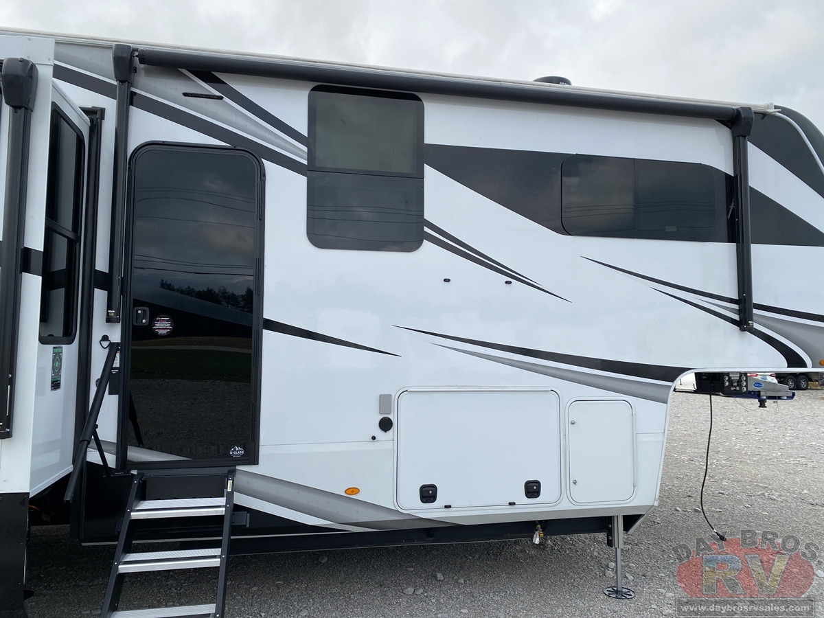 2026 Grand Design Solitude 391DL Fifth Wheel
