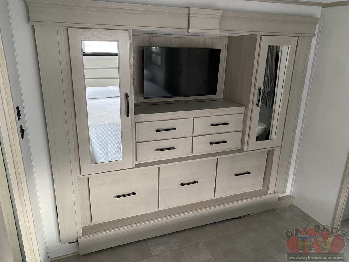 2026 Grand Design Solitude 391DL Fifth Wheel