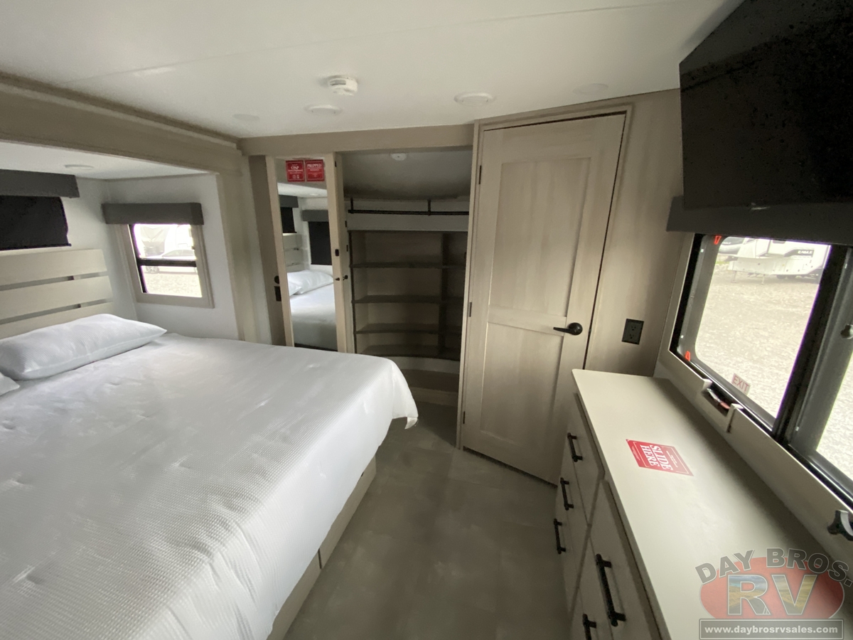 2026 Grand Design Solitude 391DL Fifth Wheel