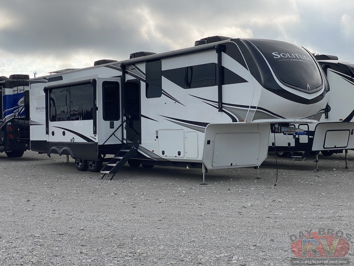 2026 Grand Design Solitude 391DL Fifth Wheel