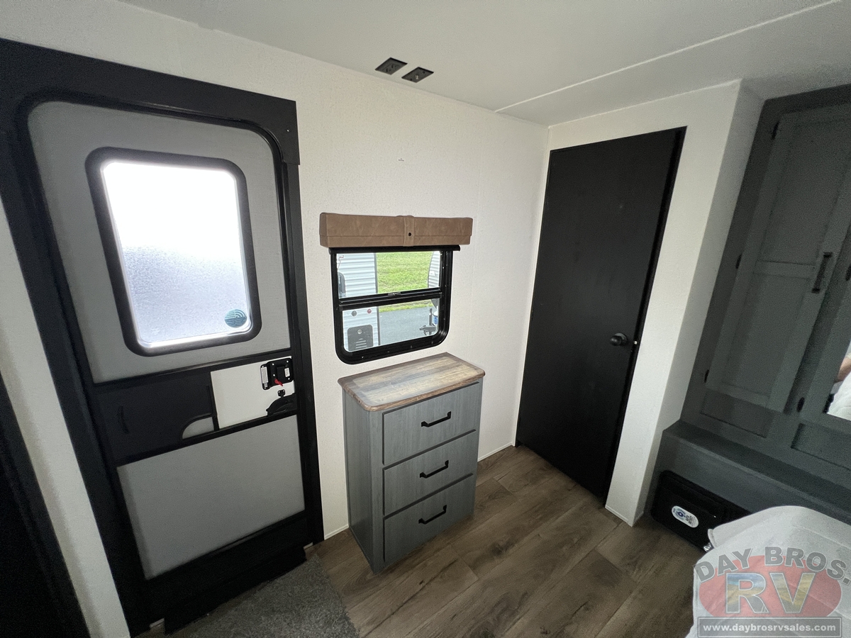 2027 Forest River Puma 31FKRK Travel Trailer