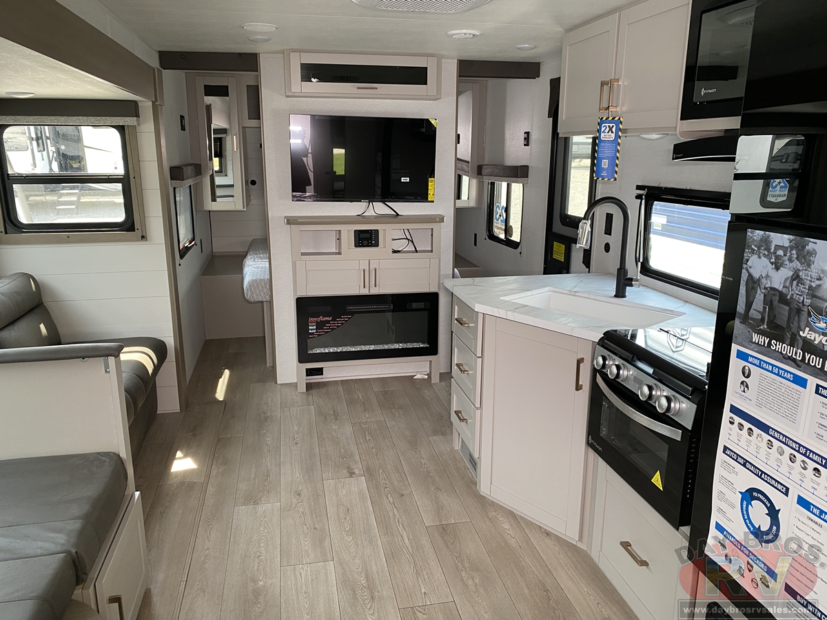 2027 Jayco Jay Flight SLX 261BHS Travel Trailer