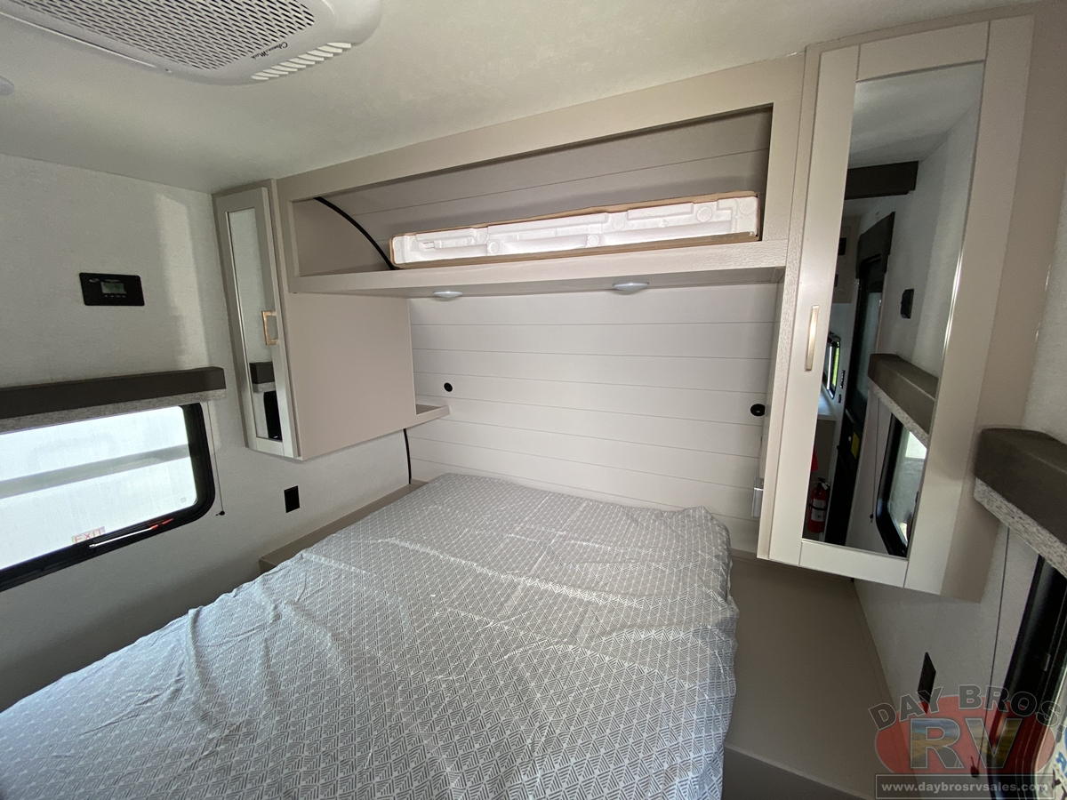 2027 Jayco Jay Flight SLX 261BHS Travel Trailer
