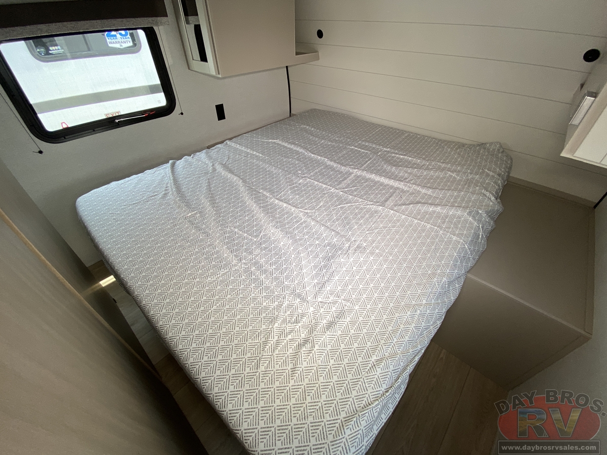2027 Jayco Jay Flight SLX 261BHS Travel Trailer
