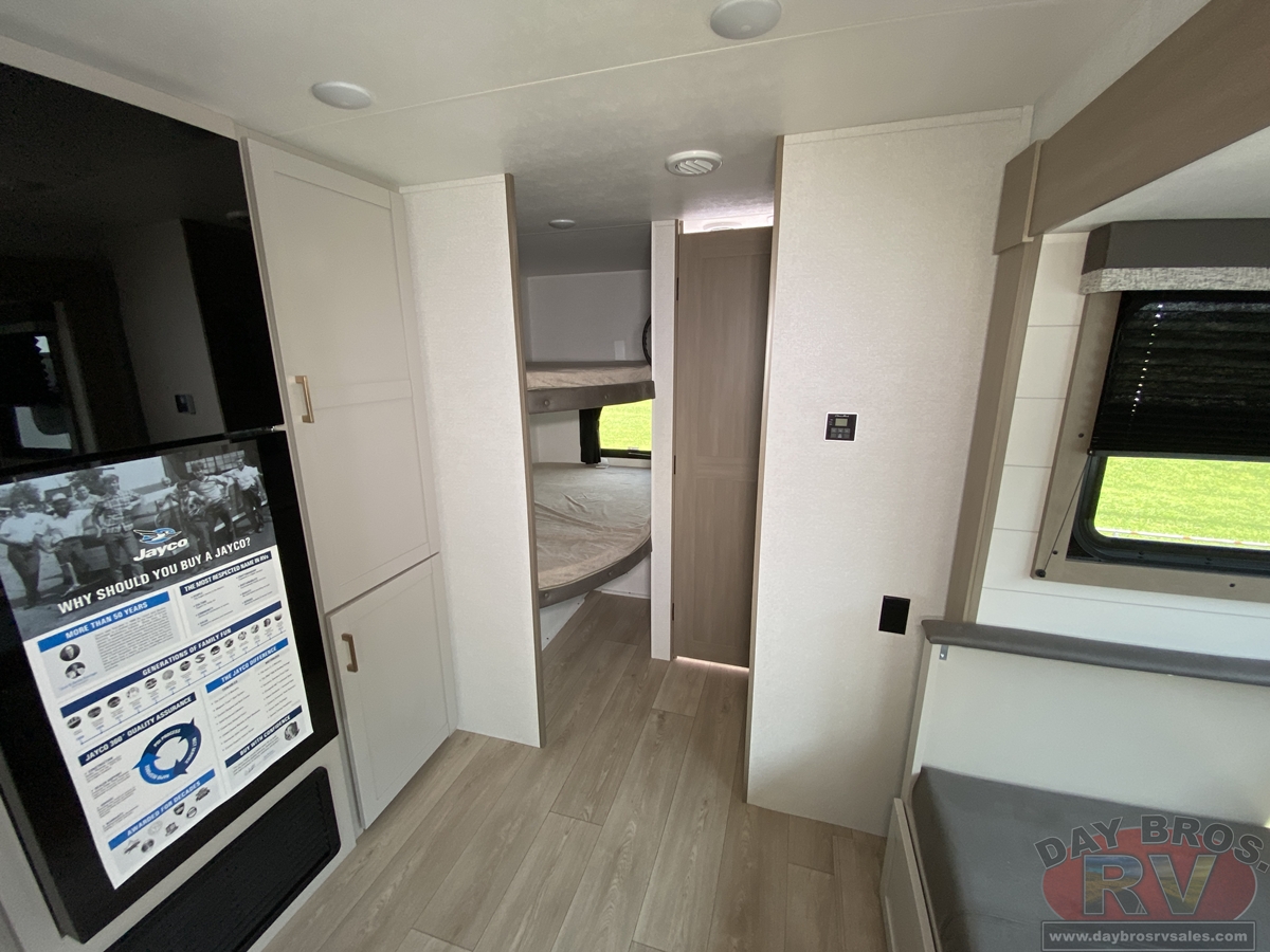 2027 Jayco Jay Flight SLX 261BHS Travel Trailer
