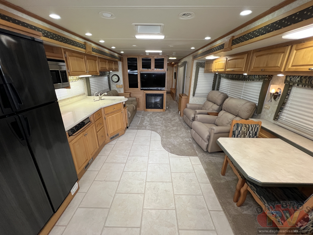 2008 Monaco Knight Motorhome