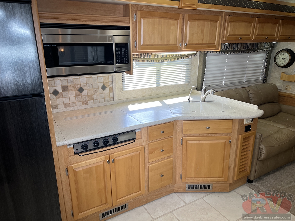 2008 Monaco Knight Motorhome