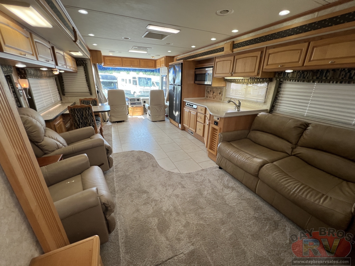 2008 Monaco Knight Motorhome
