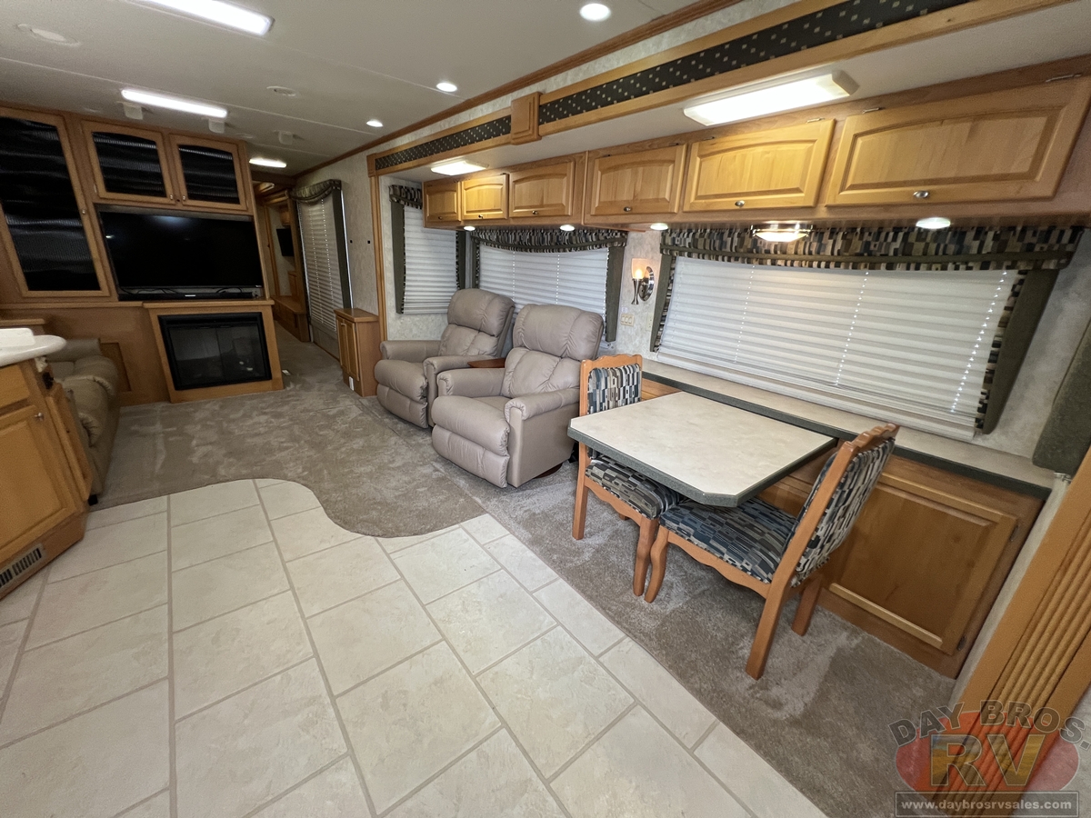 2008 Monaco Knight Motorhome