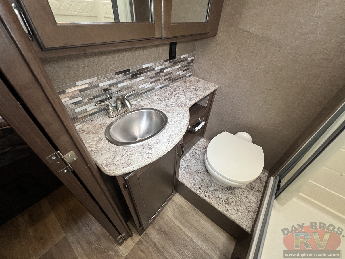 2019 Thor Motor Coach Freedom Elite Motorhome