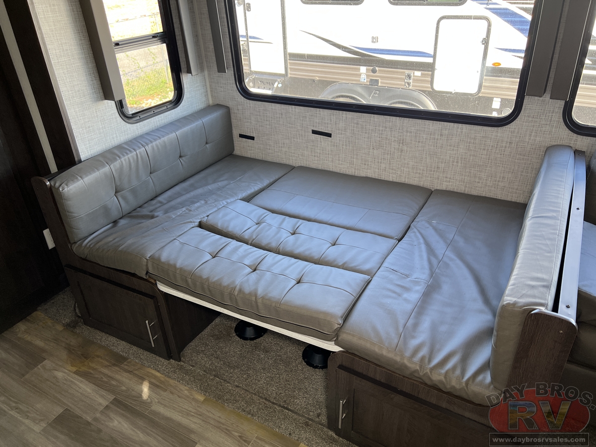 2020 Forest River Salem Midwest 31KQBTS Travel Trailer