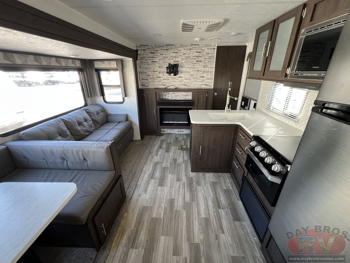 2020 Forest River Salem Midwest 31KQBTS Travel Trailer