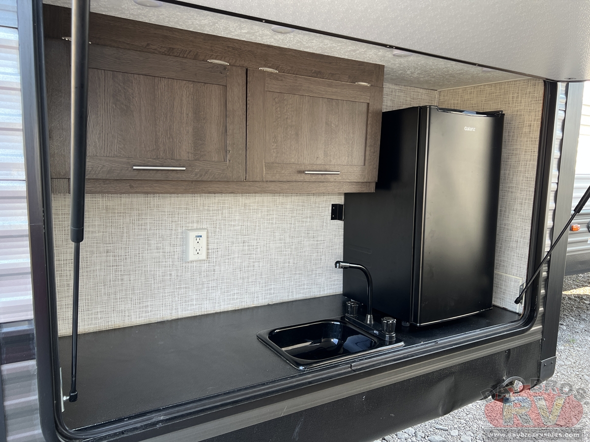 2020 Forest River Salem Midwest 31KQBTS Travel Trailer