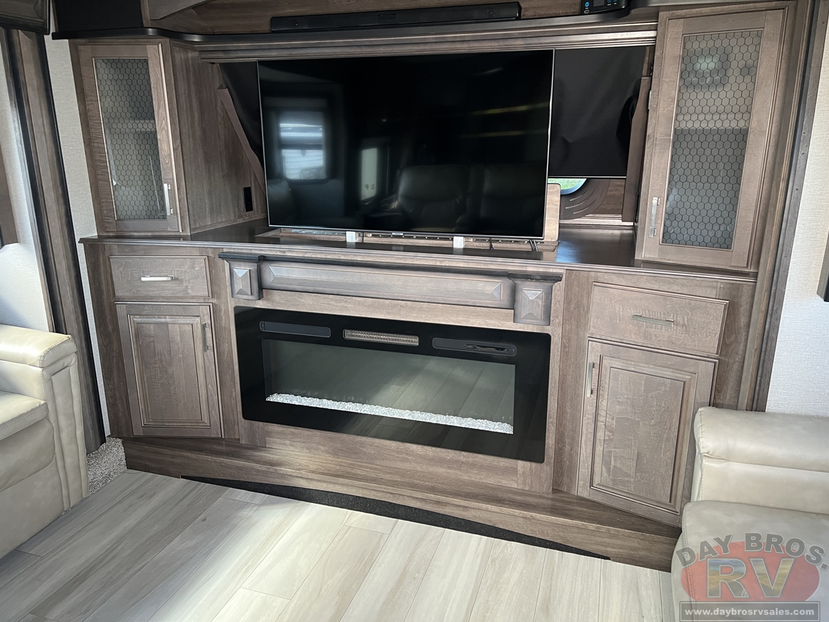 2021 Grand Design Solitude 380FL / 380FL-R Fifth Wheel