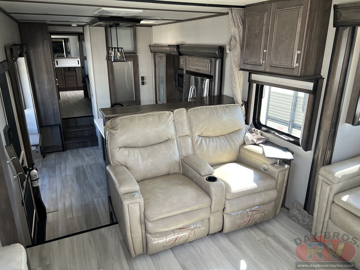 2021 Grand Design Solitude 380FL / 380FL-R Fifth Wheel