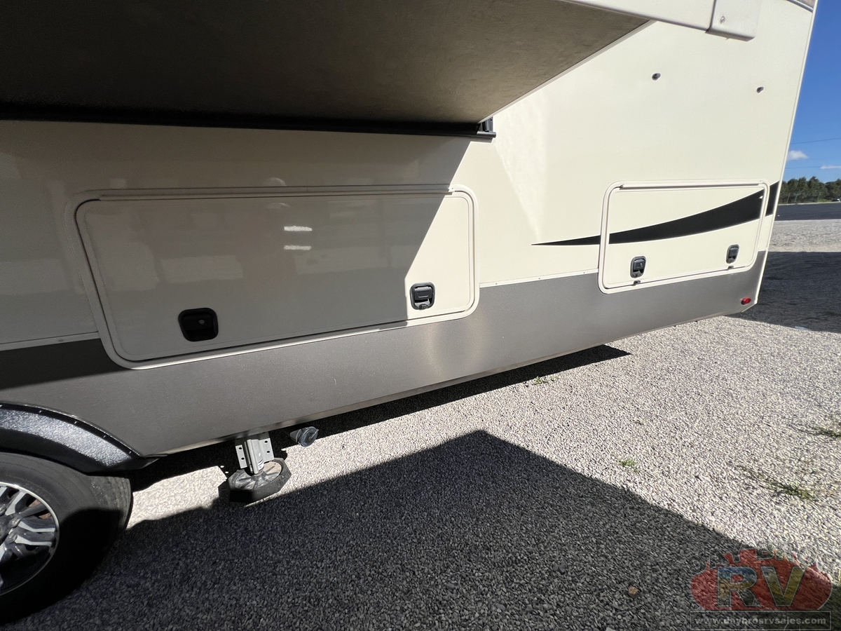 2021 Grand Design Solitude 380FL / 380FL-R Fifth Wheel