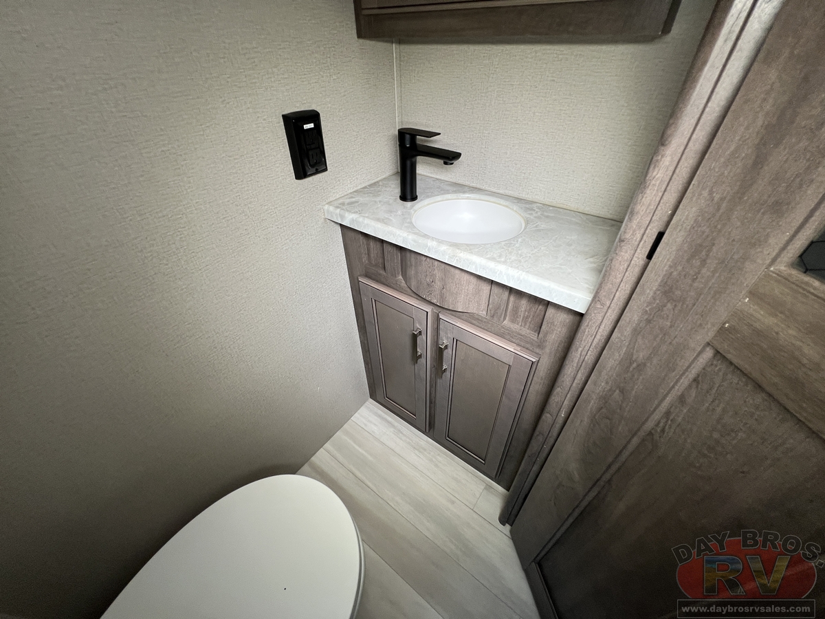 2021 Grand Design Solitude 380FL / 380FL-R Fifth Wheel