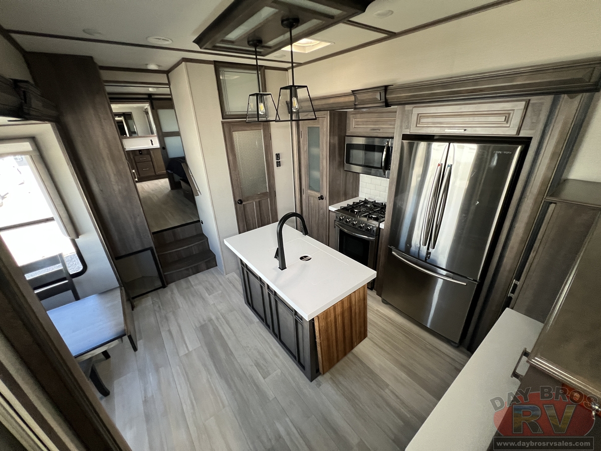 2021 Grand Design Solitude 380FL / 380FL-R Fifth Wheel