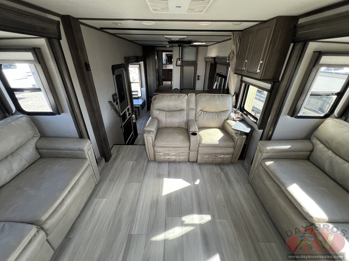 2021 Grand Design Solitude 380FL / 380FL-R Fifth Wheel