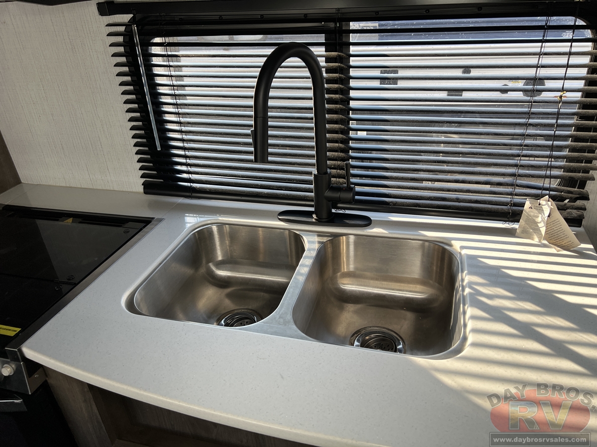 2021 Heartland Pioneer Travel Trailer