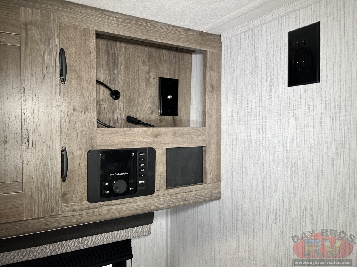 2021 Heartland Pioneer Travel Trailer