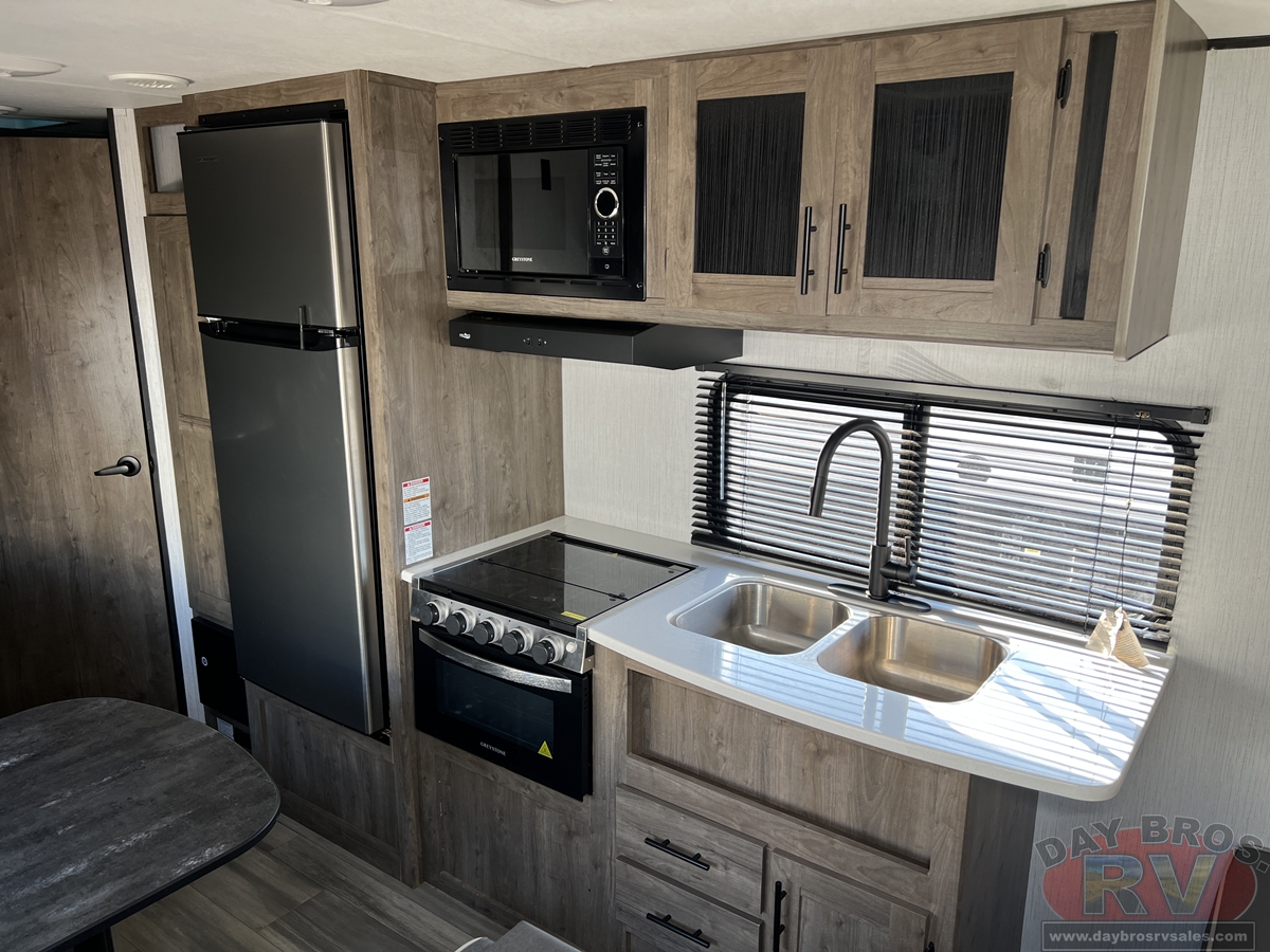 2021 Heartland Pioneer Travel Trailer