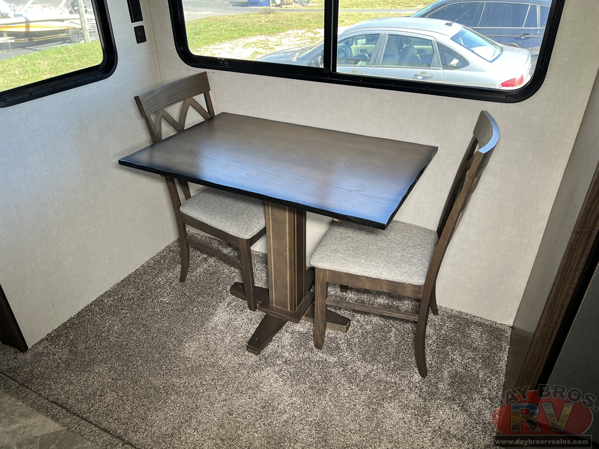 2021 Winnebago Voyage Fifth Wheel