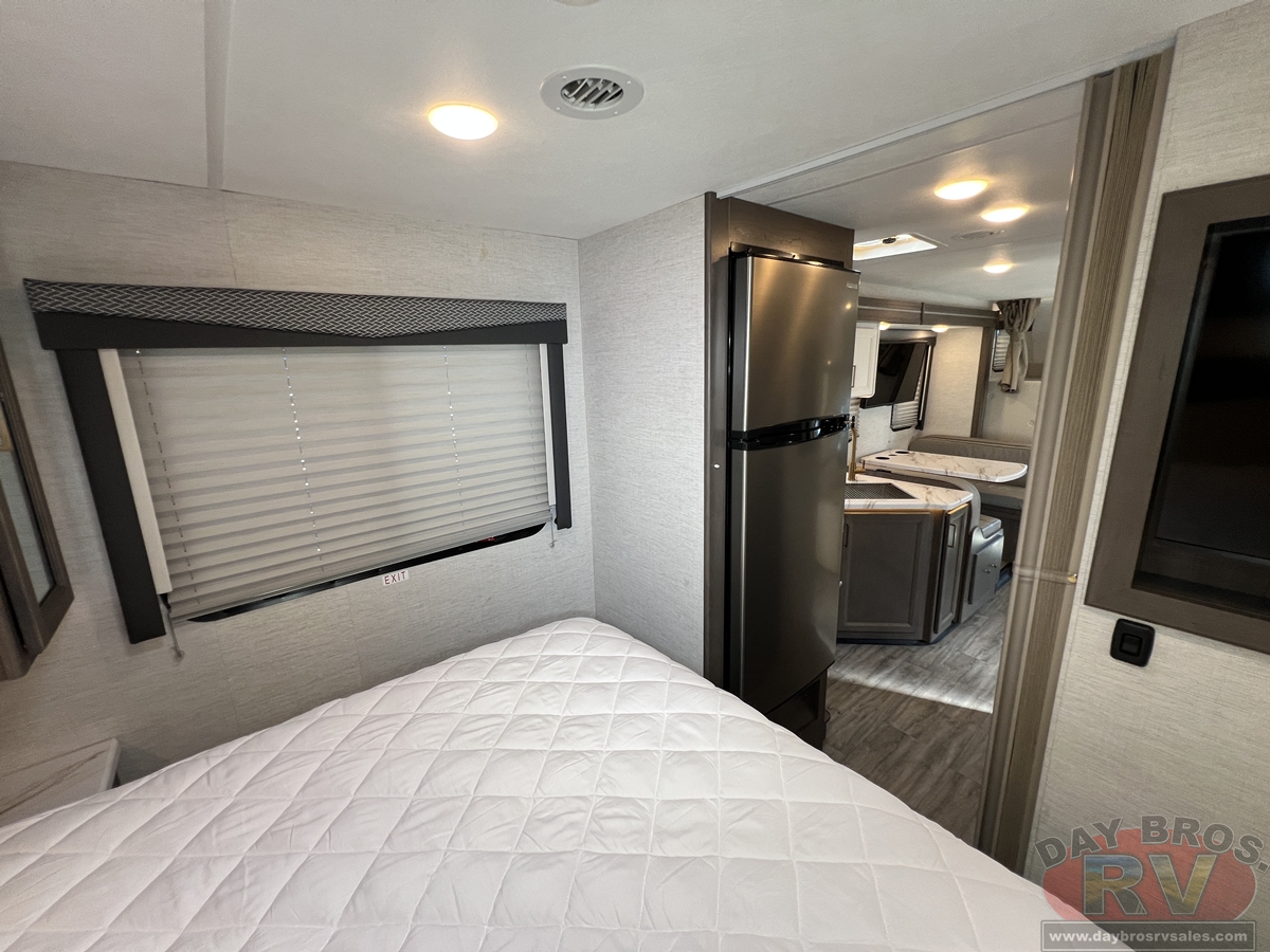 2024 Thor Motor Coach Four Winds Motorhome