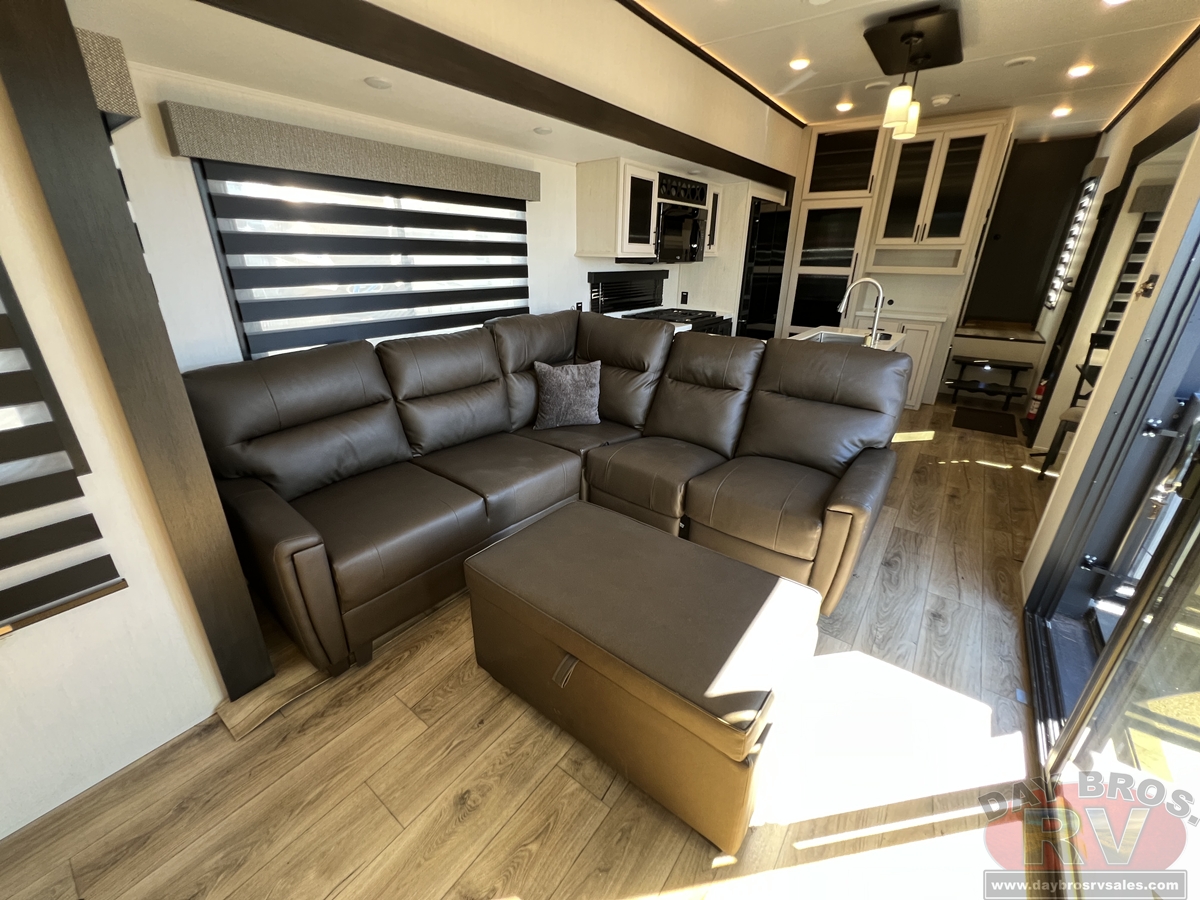 2025 Forest River Sabre 33RLP Fifth Wheel