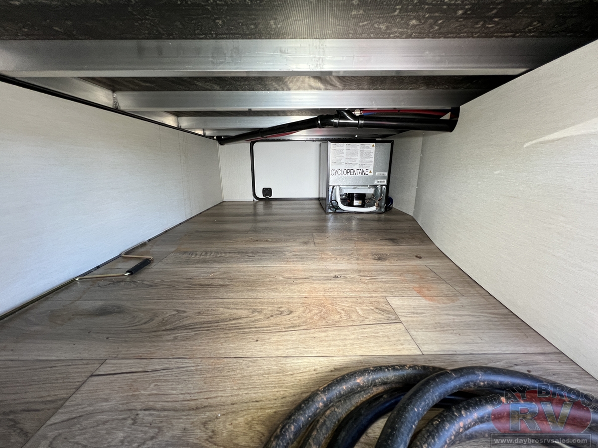 2025 Forest River Sabre 33RLP Fifth Wheel