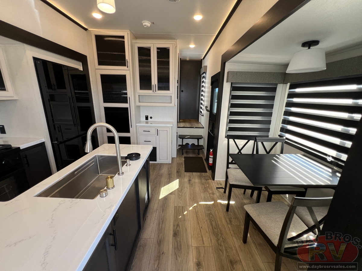 2025 Forest River Sabre 33RLP Fifth Wheel